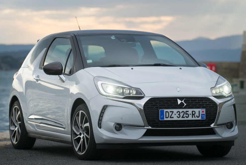 Коврики текстильные "Комфорт" для Citroen DS3 (хэтчбэк) 2016 - Н.В., ые, 4шт.